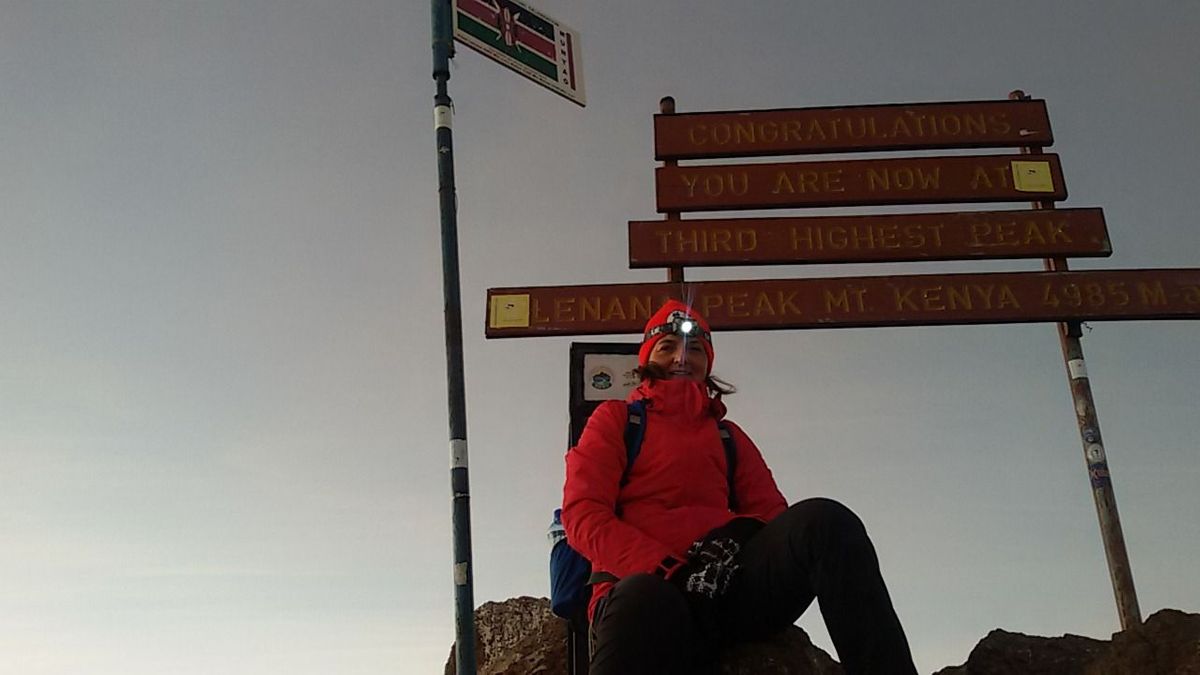 Am Gipfel des Mount Kenya - Durchhalten ist meine Devise